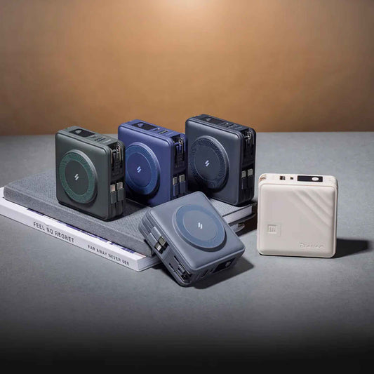 ADAM Elements GRAVITY X5 Powerbank 15000mAh with Cable USB-C Lightning 5-in-1 and Travel Adapter