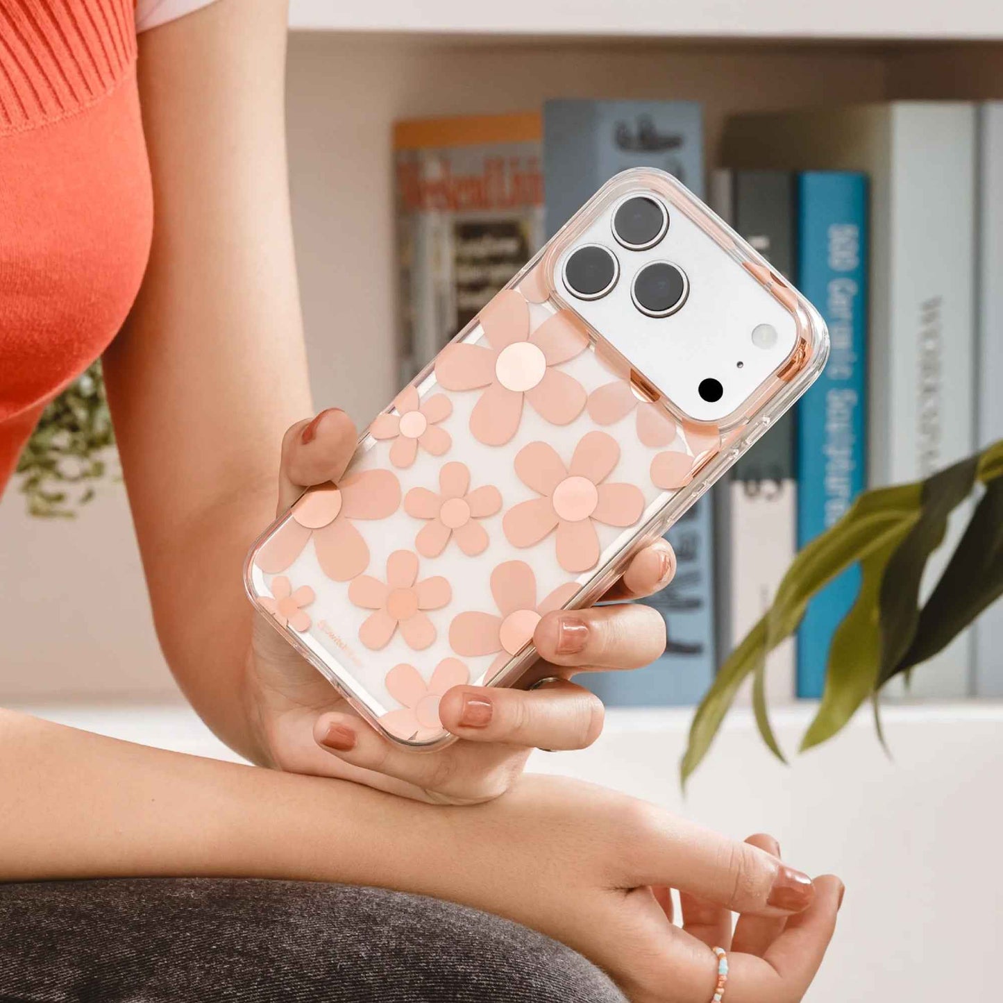 SwitchEasy Fleur M for iPhone 17 Series - Magsafe Compatible