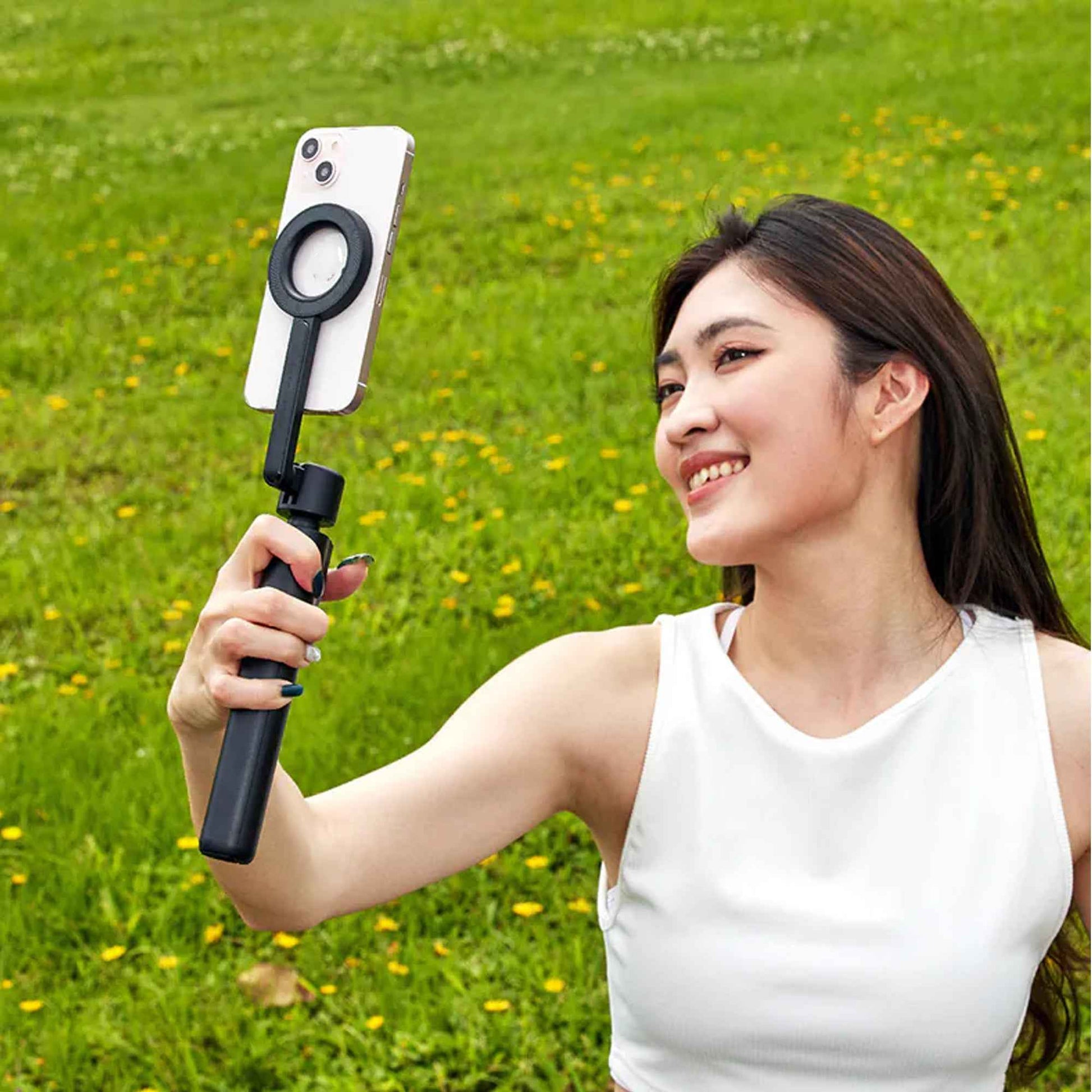 ADAM Elements SELFIE II Magnetic Wireless Bluetooth Tripod Selfie Stick Extends up to 80 cm