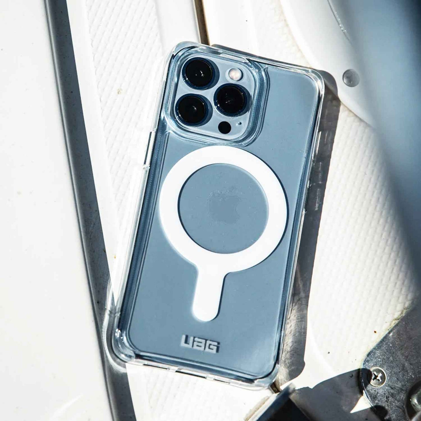 UAG Plyo for iPhone 13 Pro Max 5G 6.7" - MagSafe Case - Ice (Barcode: 810070363826 )