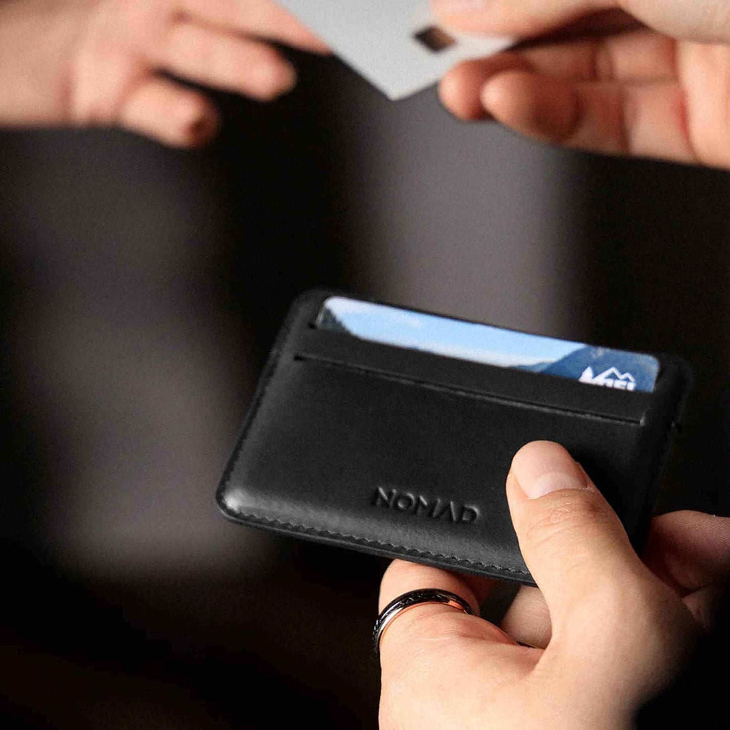 Nomad Card Wallet Horween Leather - Black (Barcode: 856500019499 )