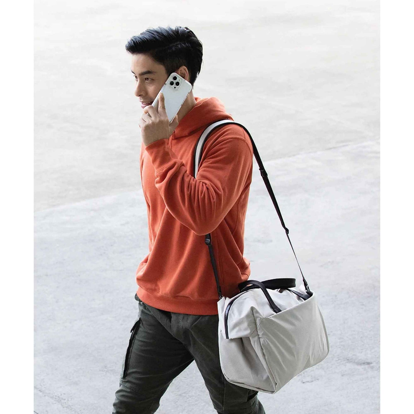 Uniq Combat MagClick for iPhone 14 Pro Max - Magsafe Compatible - Fig ( Purple )(Barcode: 8886463683712 )