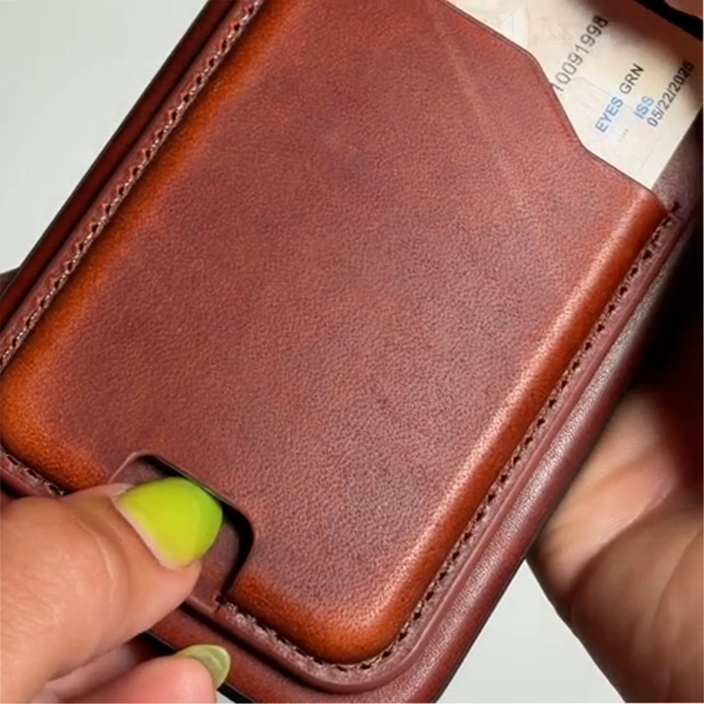Nomad Horween Leather Mag Wallet with MagSafe & Find My Tracking