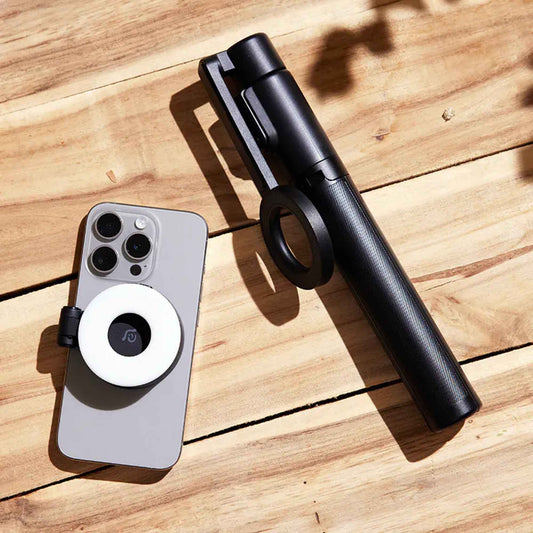ADAM Elements SELFIE Pro Wireless Bluetooth Tripod Selfie Stick (1335mm) + SELFIE Light