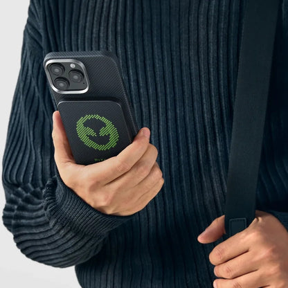 PITAKA Aramid Fiber Qi2 Wireless Magnetic Power Bank 5,000mAh 15W.