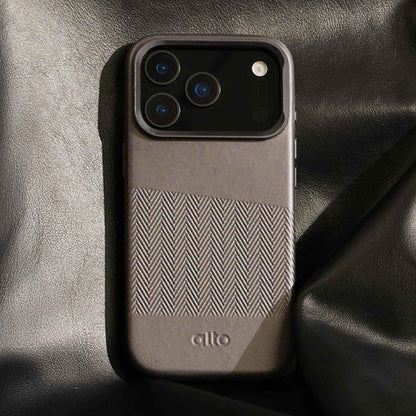Alto Herring Magnetic Stand Leather Case for iPhone 17 Pro Max - Italian Full-grain Leather Cover