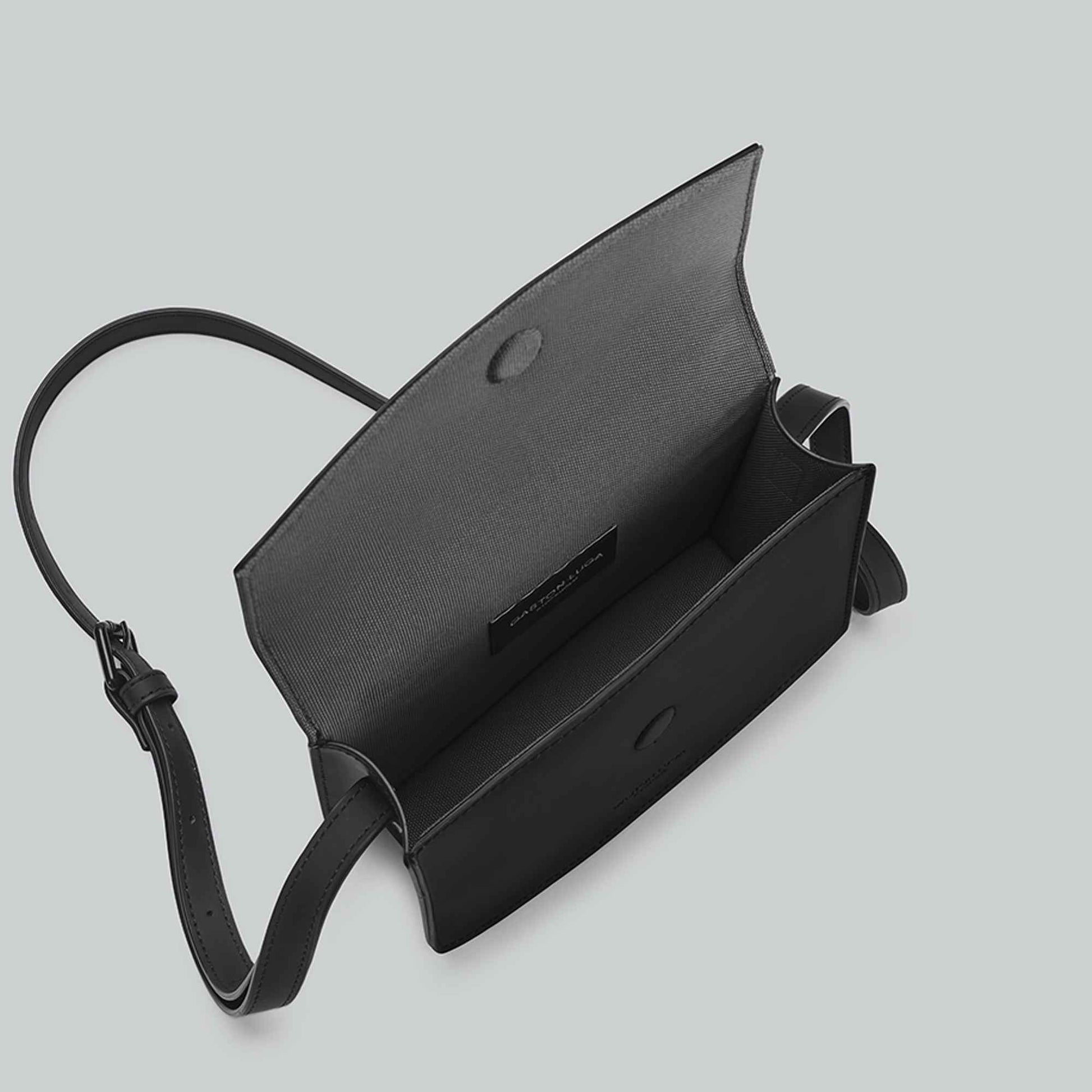 Gaston Luga Spläsh Pix Crossbody - Eco-friendly Material with 8,000 mm Waterproof Rating