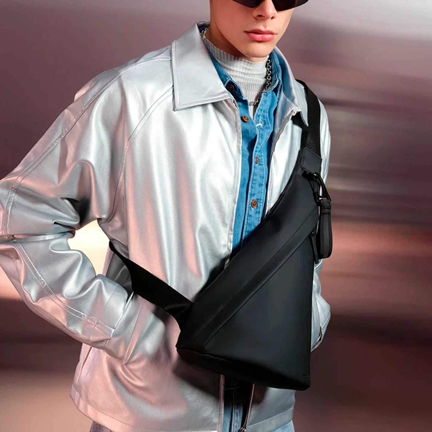 Gaston Luga Spläsh Sling Bag - Waterproof Rating of 8,000 mm with D Ring for Hanging Small Item