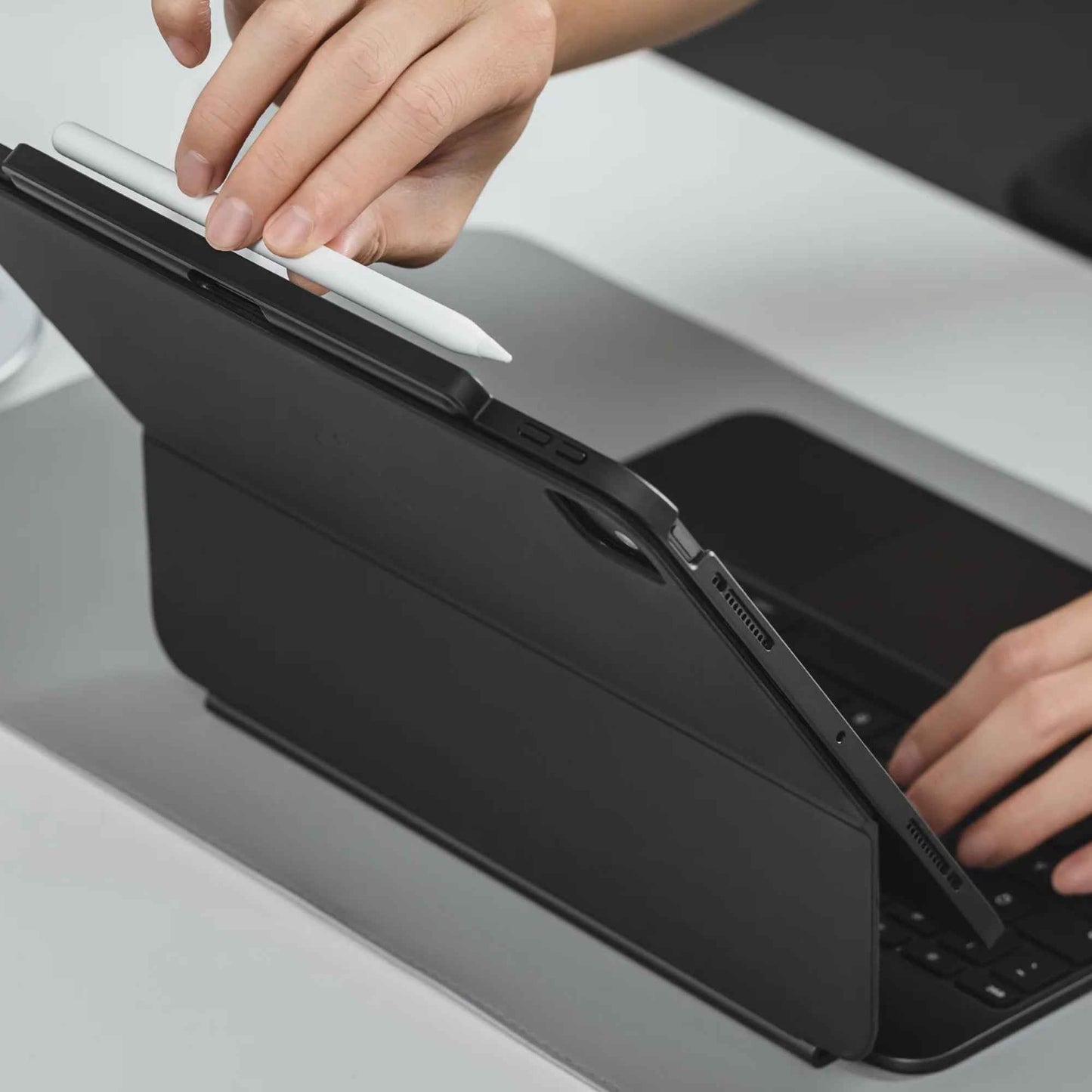 MAGEASY CoverBuddy for iPad Air 13" / 11" ( M3 / M2 ) , iPad Pro 12.9" / iPad Pro 11" (2022-2020) / iPad Air 10.9" (2022) - Compatible with Magic Keyboard