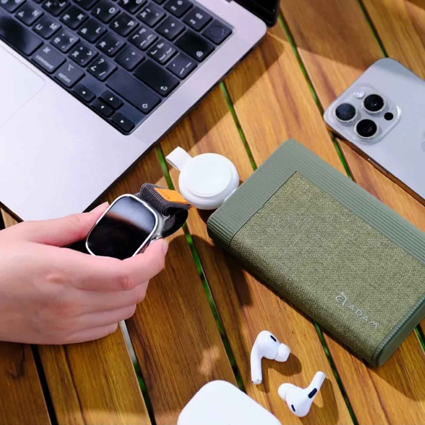 ADAM Element GRAVITY Pro 100W 20000mAh Fast Charging Power Bank with Cable and Storage Pouch