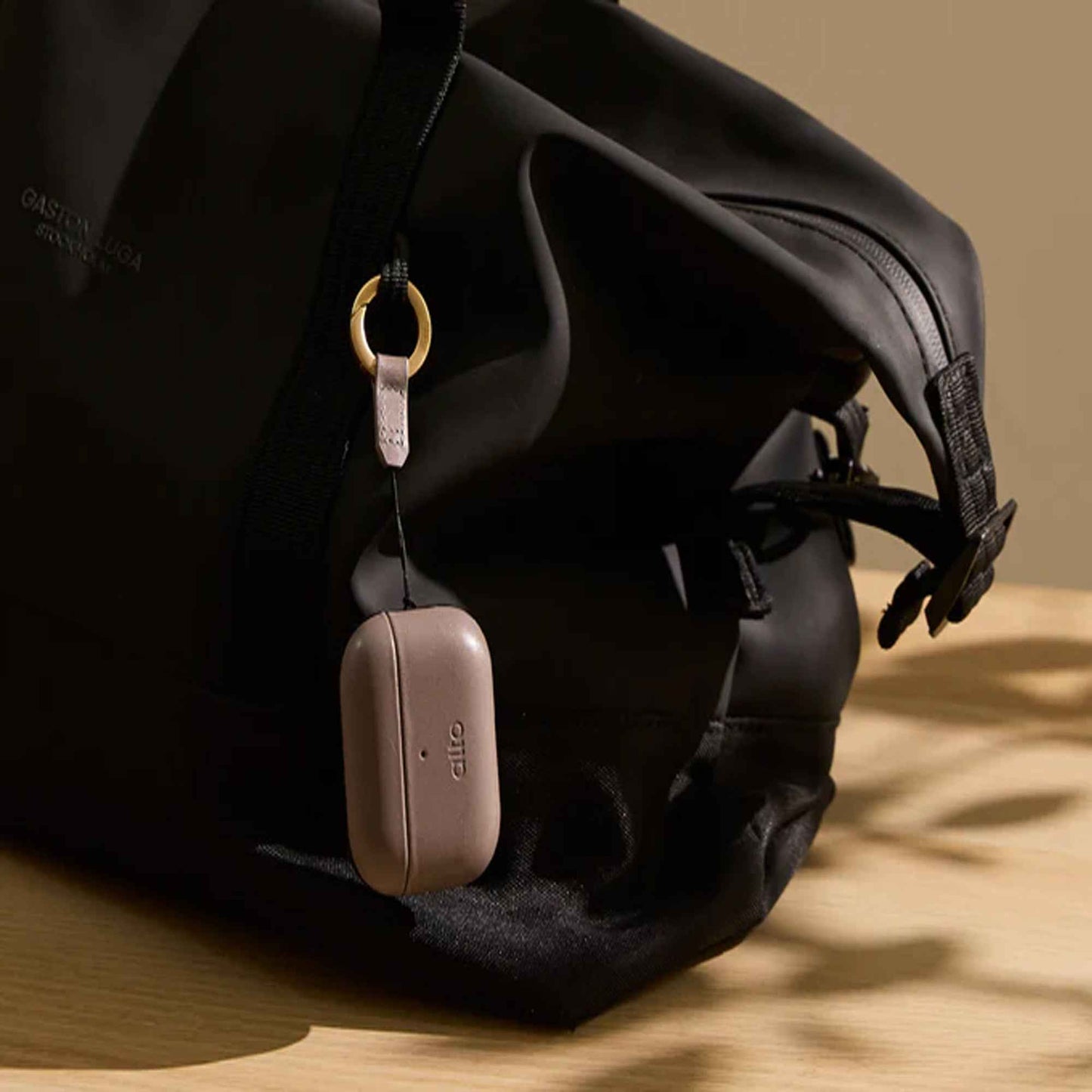 Alto Leather Case for AirPods Pro 3 - Italian Full-Grain Leather with Detachable Buckle