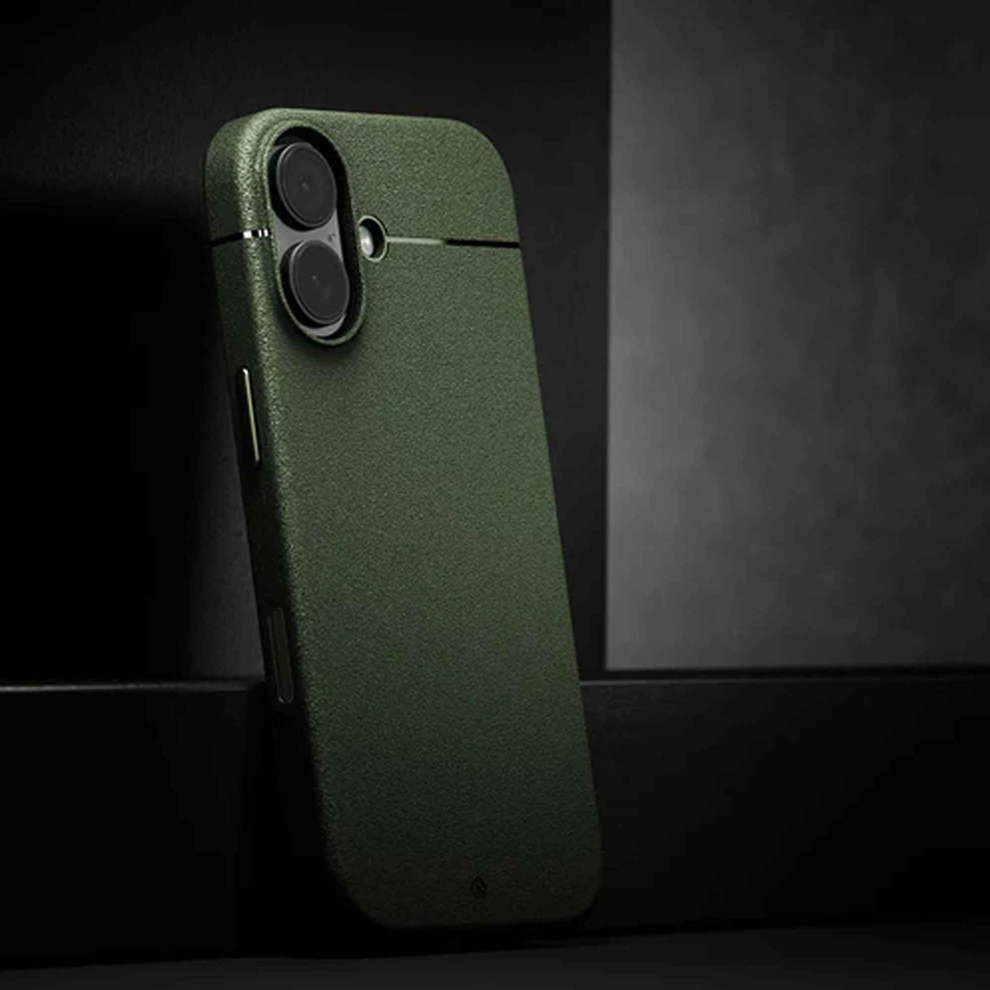 Caudabe Sheath for iPhone 17 / iPhone Air - Magnetic Case with Camera Control Button