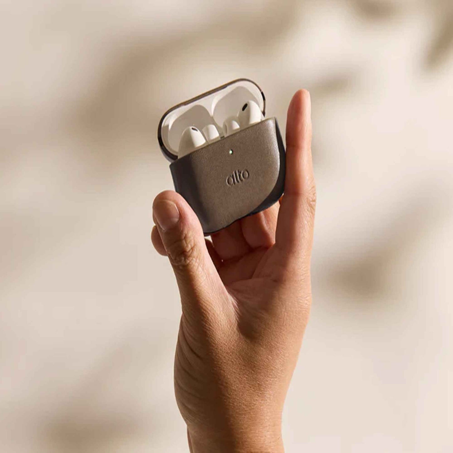 Alto Leather Case for AirPods Pro 3 - Italian Full-Grain Leather with Detachable Buckle