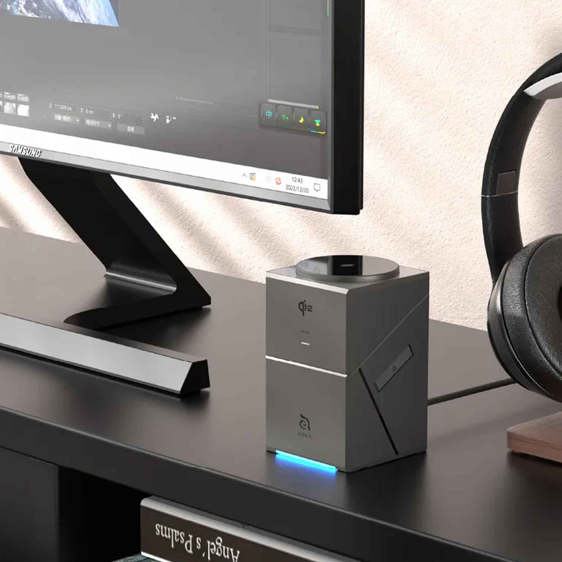 ADAM elements Mag Qube Qi2 3-in-1 Intelligent Charging Station