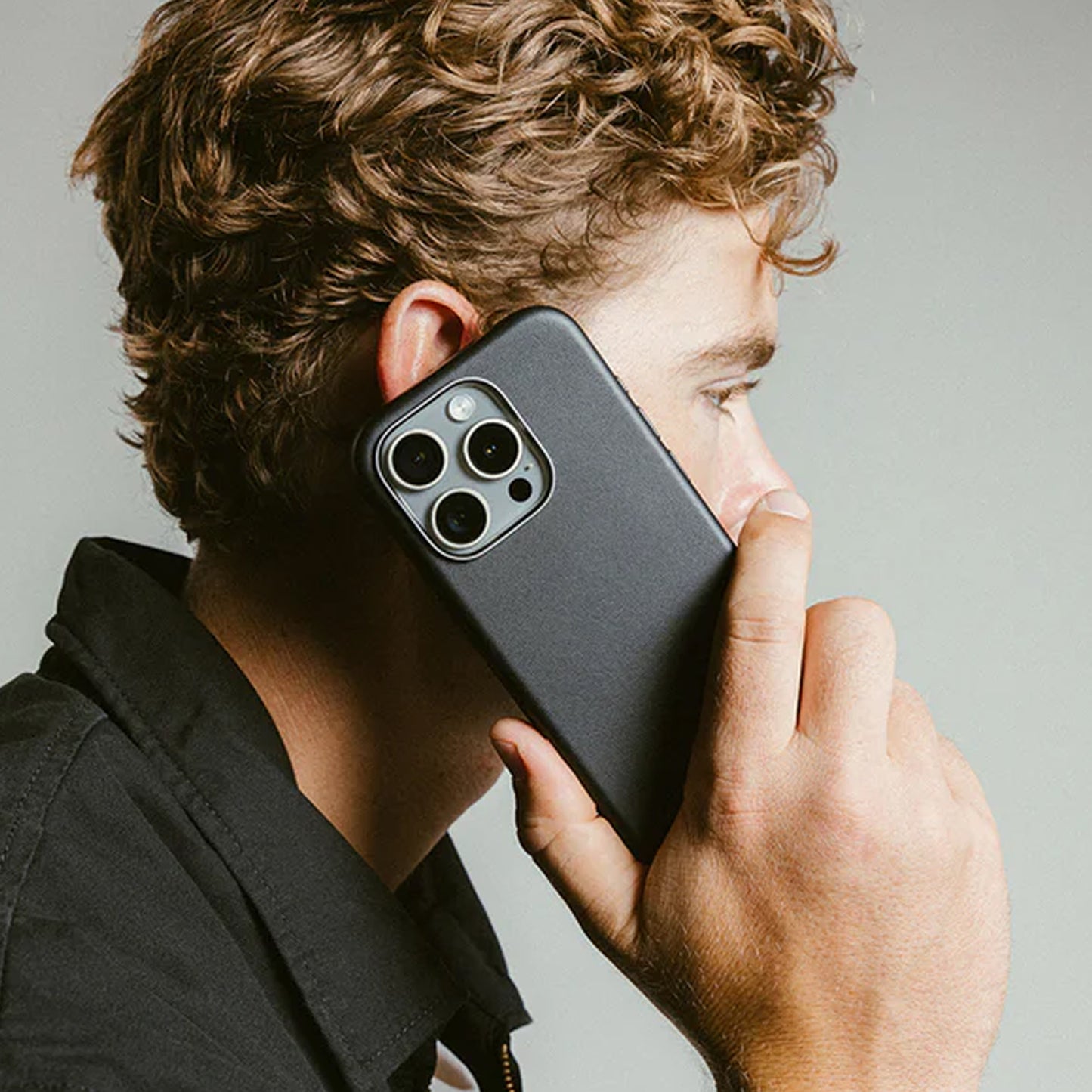 [ 16 Pro Max / 16 Pro ] NOMAD Traditional Horween Leather Case - Black