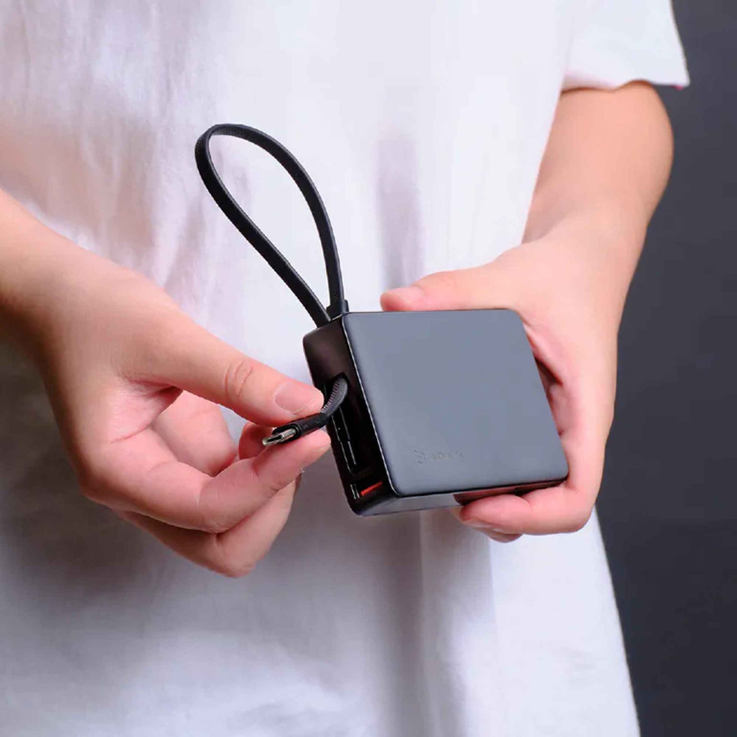 ADAM Elements GRAVITY 30W Power Bank 10000mAh Fast Charging with Built-In Cable