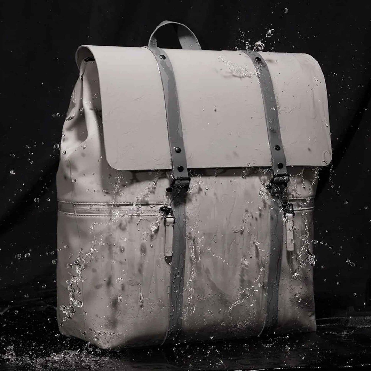 Gaston Luga Spläsh 2.0 - 16" Holds Most 11"-16" Laptops with Waterproof Rating of 8000 mm