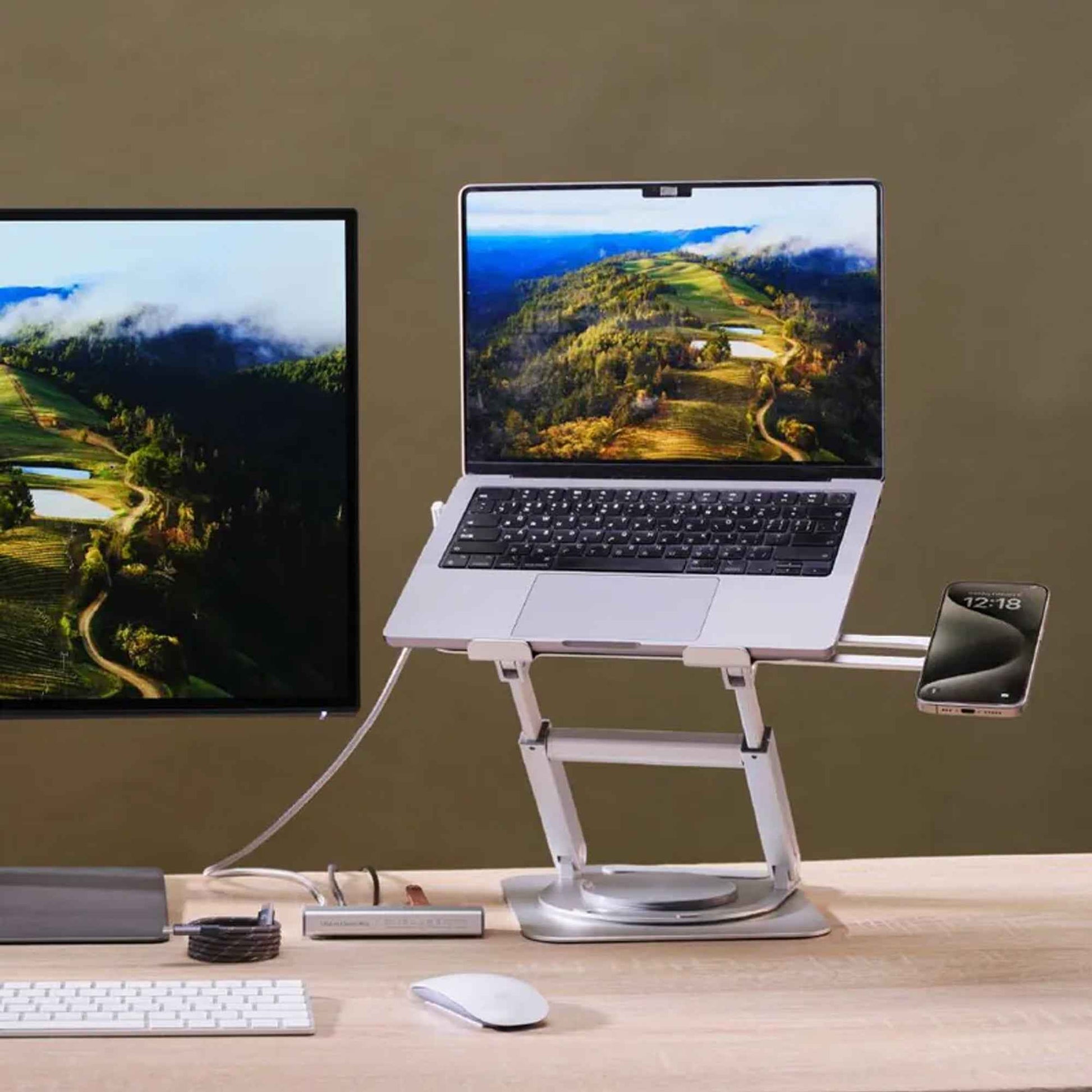 'ADAM elements Hub Stand Ultra USB-C Magnetic 6-in-1 Hub Stand (Gray)
