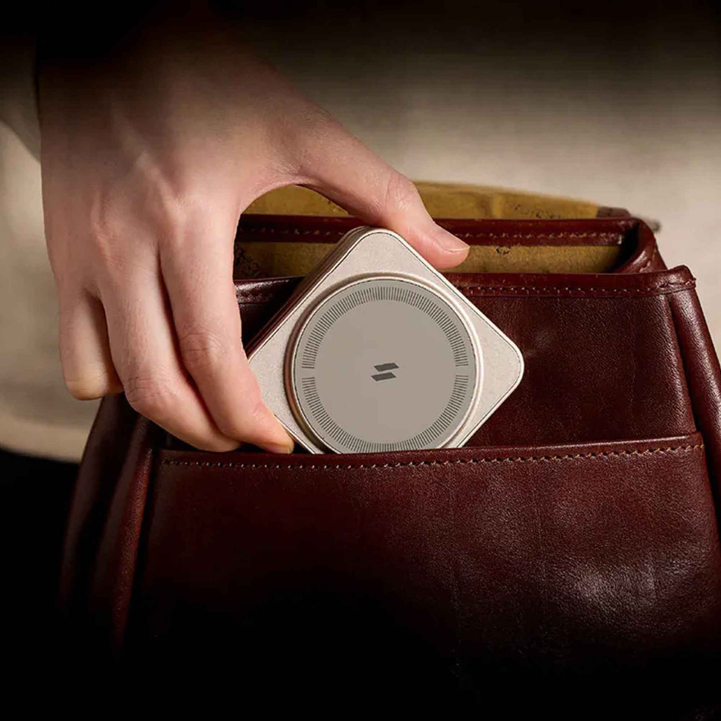 ADAM elements Mag 3 Pro Qi2 Magnetic 3-in-1 Foldable Travel Charging Station - Magnetic Ring Included