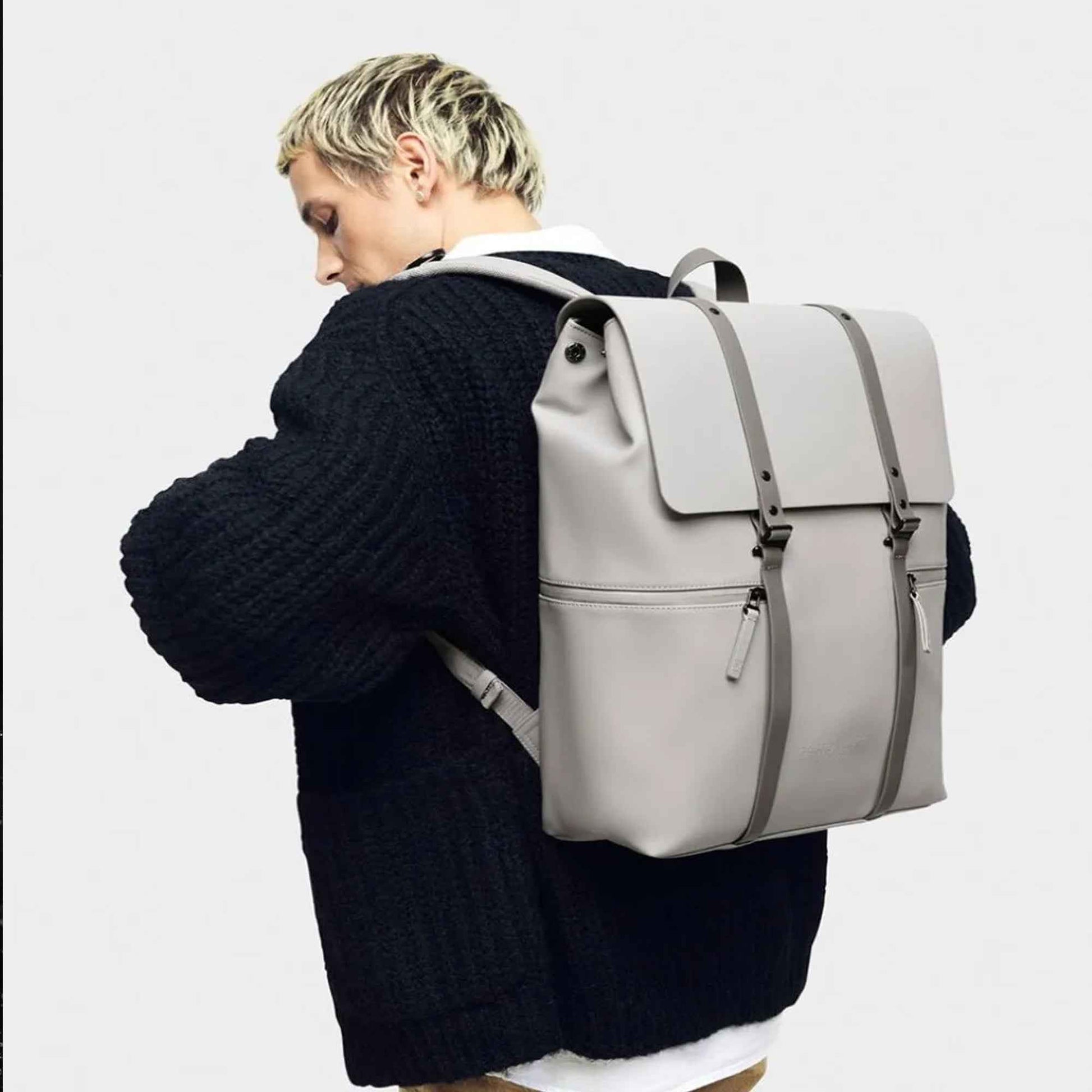 Gaston Luga Spläsh 2.0 - 16" Holds Most 11"-16" Laptops with Waterproof Rating of 8000 mm