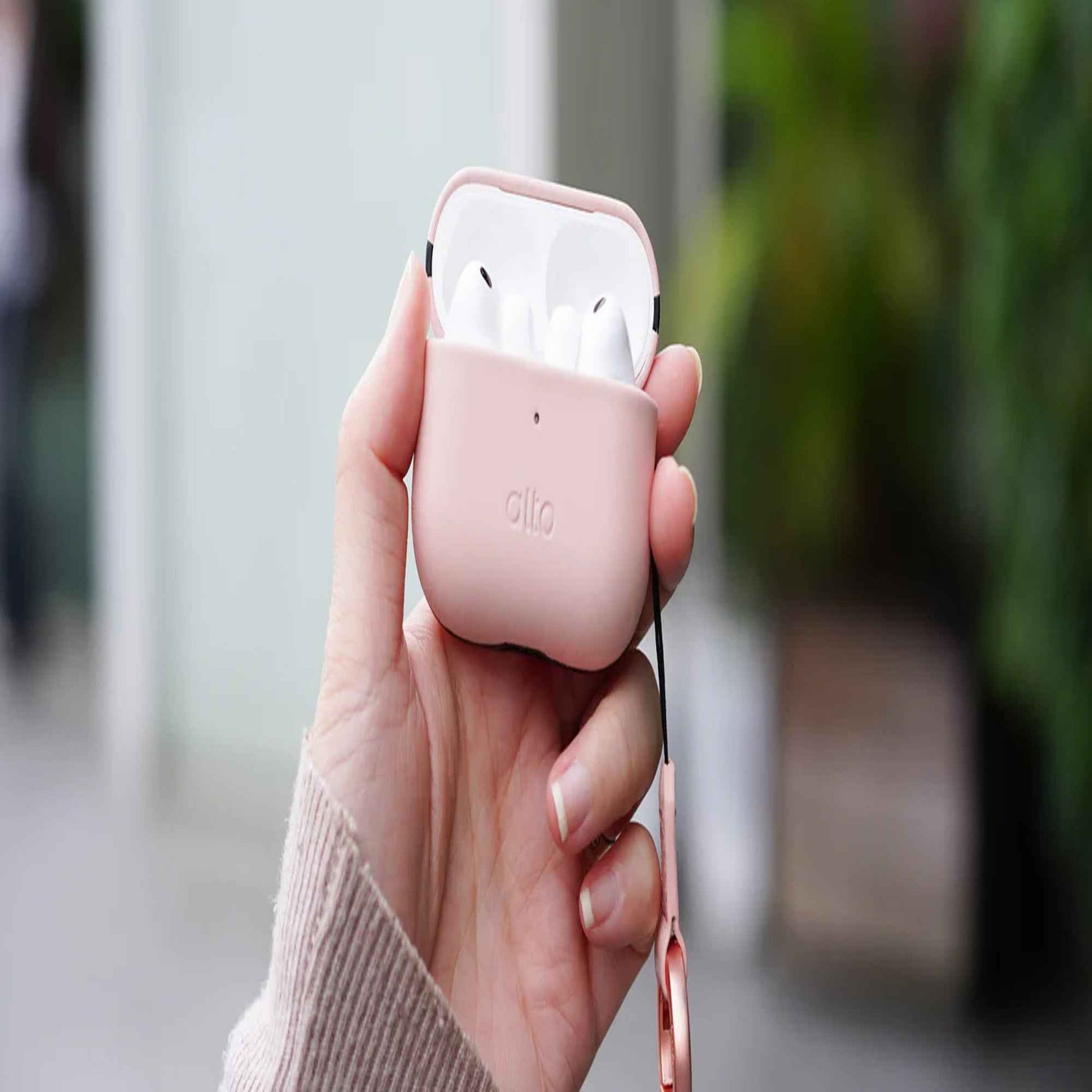 Alto Leather Case for AirPods Pro 3 - Italian Full-Grain Leather with Detachable Buckle