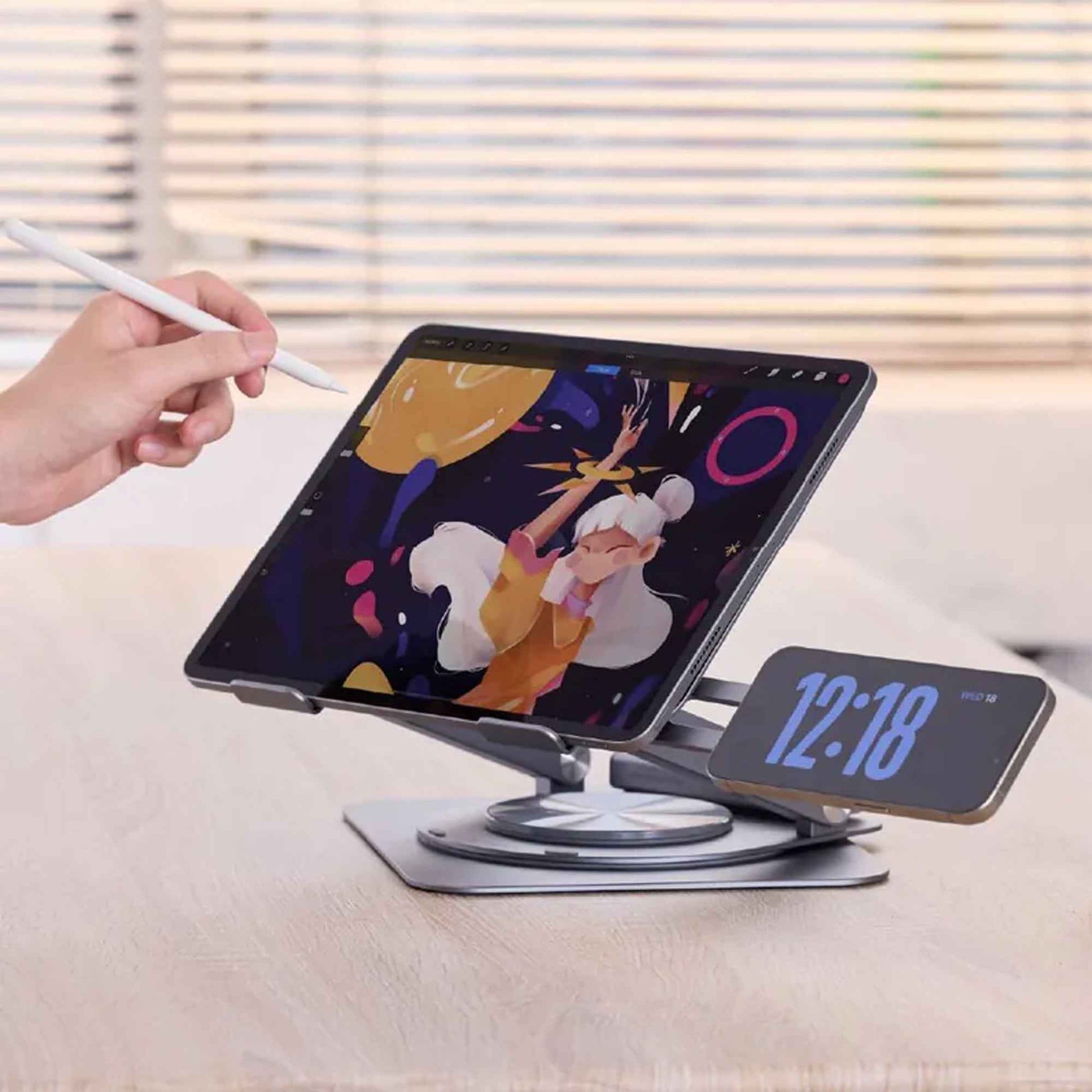 'ADAM elements Hub Stand Ultra USB-C Magnetic 6-in-1 Hub Stand (Gray)