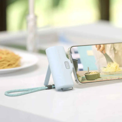 ADAM Elements GRAVITY F5C USB-C Pocket Power Bank 5000mAh with Stand