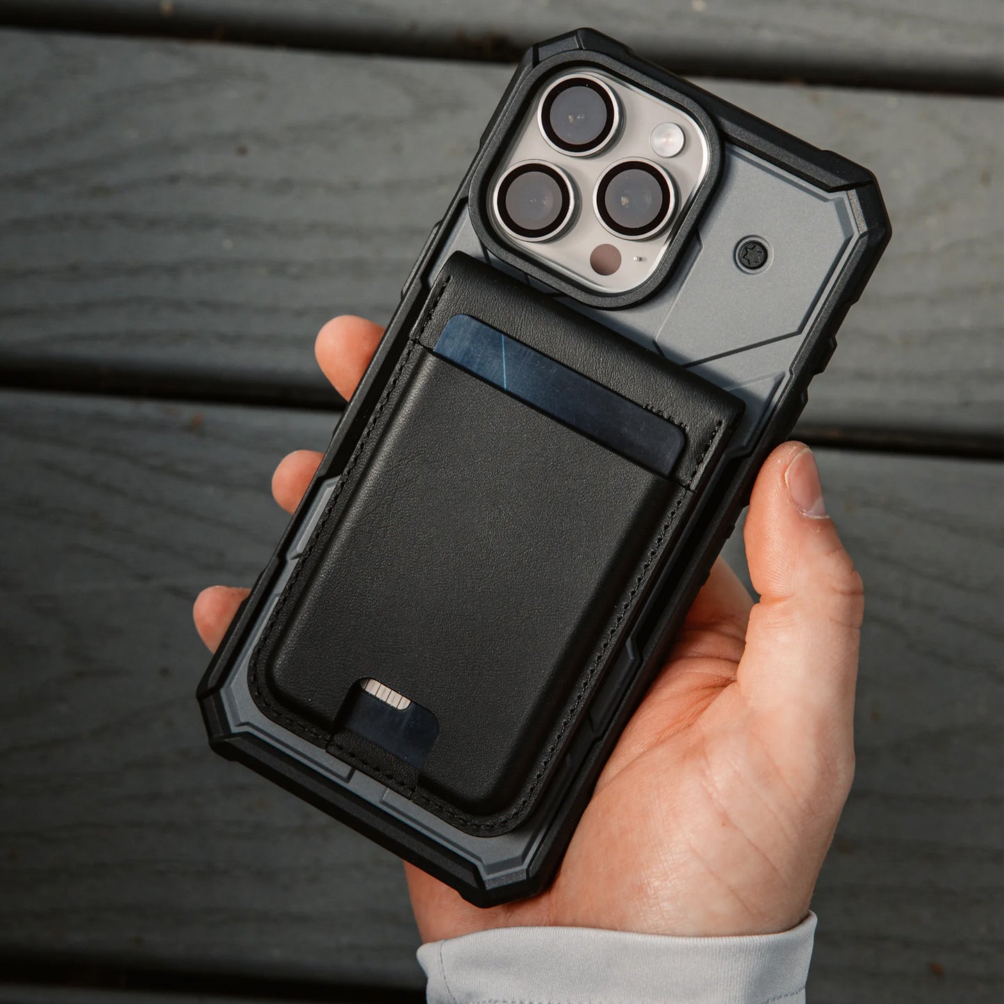 UAG Metropolis Vegan Leather Magsafe Wallet PU - Holds Up to 5 Cards.