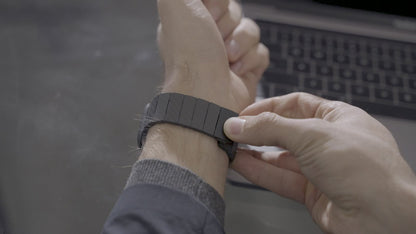 PITAKA Carbon Fiber Watch Band Modern Series for Apple Watch All Models.