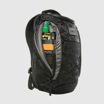 UAG The Standard Issue 18 Liter backpack - Fit 16" Laptop and Weather resistant materials - Black Midnight Camo ( Barcode : 812451037784 )