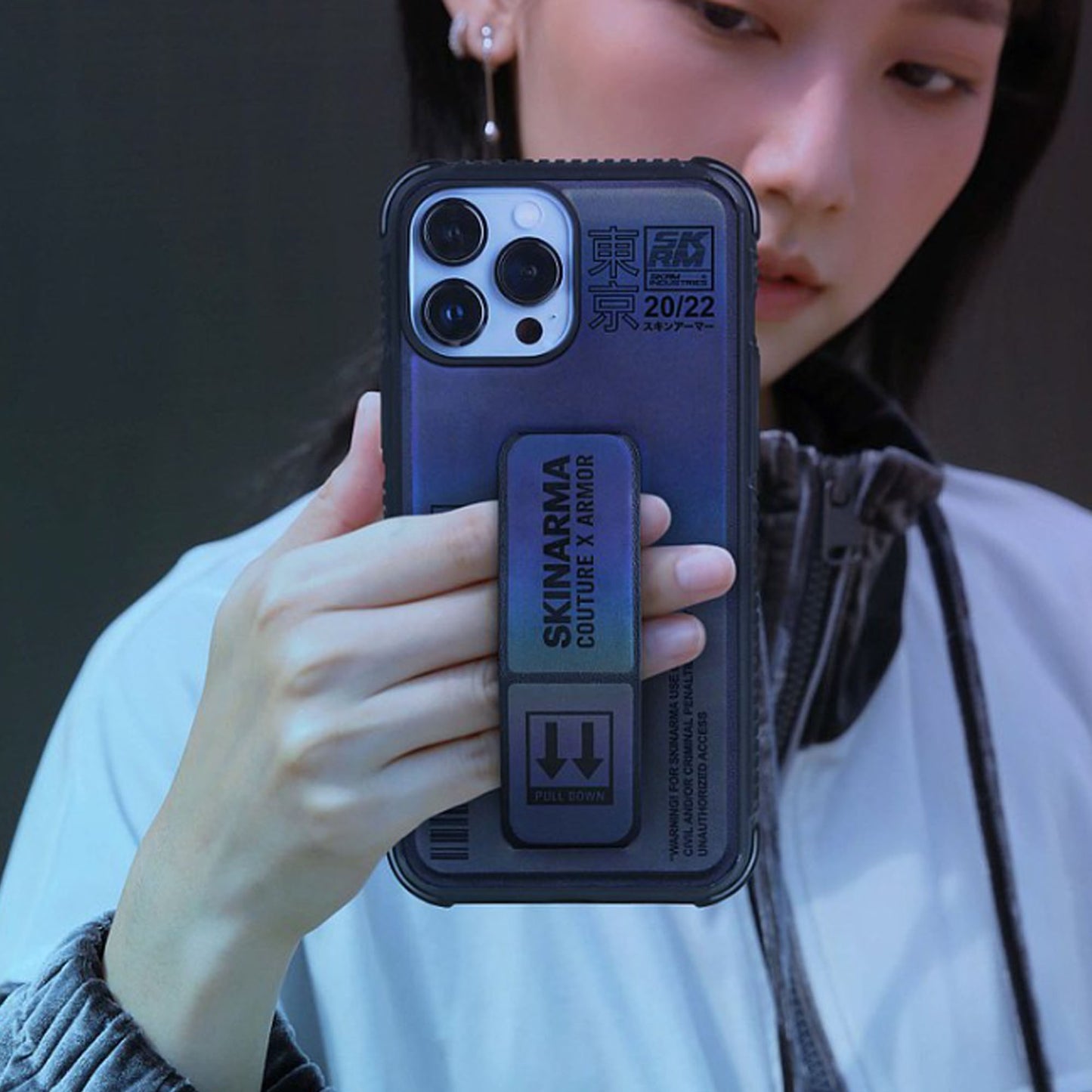 [ONLINE ONLY] SKINARMA Kira Kobai for iPhone 14 Plus ( Barcode: 8886461242508 )