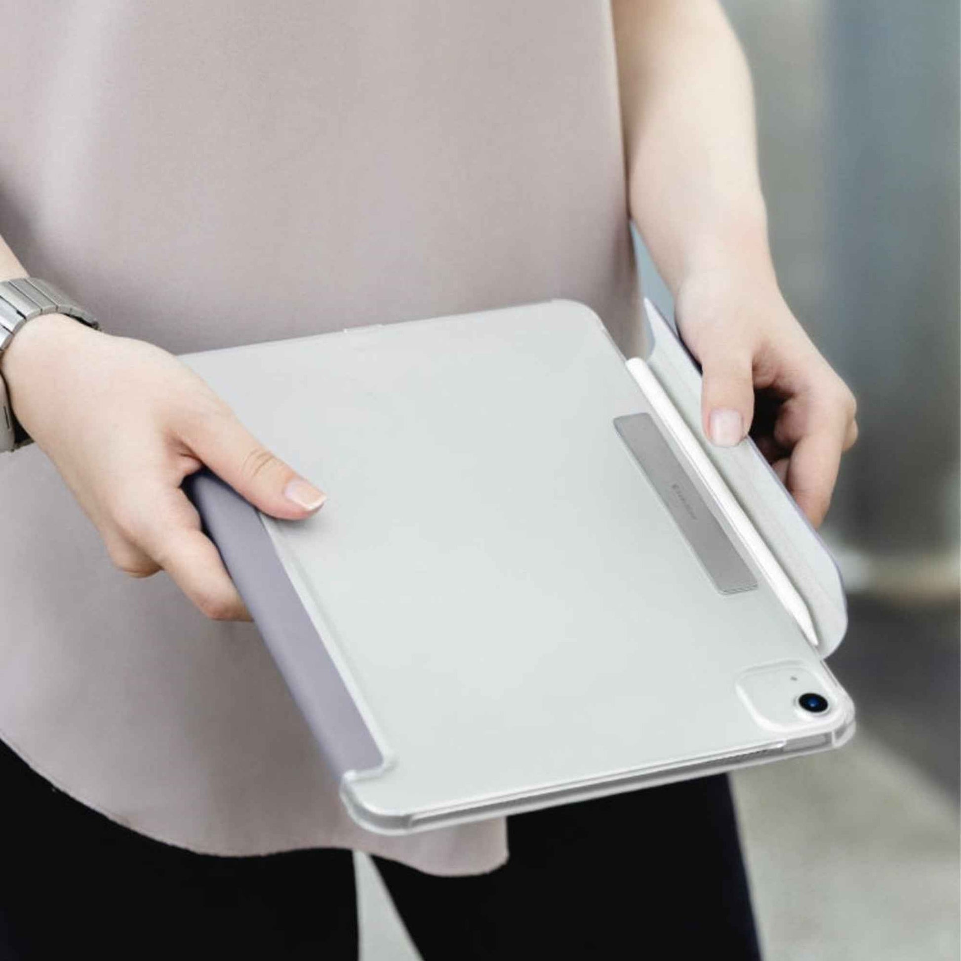 SwitchEasy Origami Nude for iPad Pro 11" ( 2022 - 2020 - 2018 ) - iPad Air 10.9" ( 2022 - 2020 ) - Flexi-Folding Folio Clear Case - Starlight (Barcode: 4895241108587 )