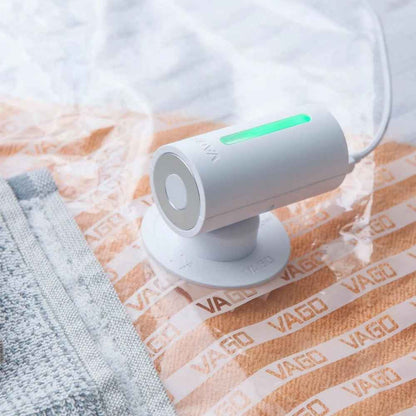 Vago Travel Portable Compressor Vacuum Bag + FREE 1pcs Vago Vacuum Bag M size - White (Barcode: 4713213549018 )