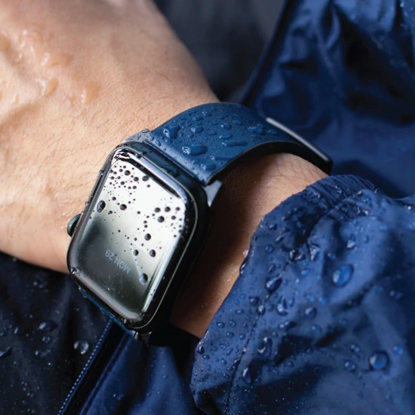 Uniq Straden Leather Strap for Apple Watch Series 7 - SE - 6 - 5 - 4 - 3 - 2 - 1 ( 45mm - 44mm - 42mm ) - Black (Barcode: 8886463679609 )