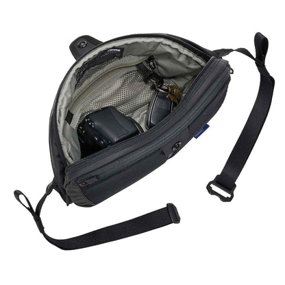 Thule Tact Crossbody Waistpack 5L - Black ( Barcode: 0085854251938 )