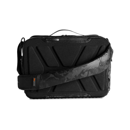 STM Dux Messenger 16L with laptop section up to 15" laptop - 16" MacBooks - Black Camo (Barcode: 810046112991 )
