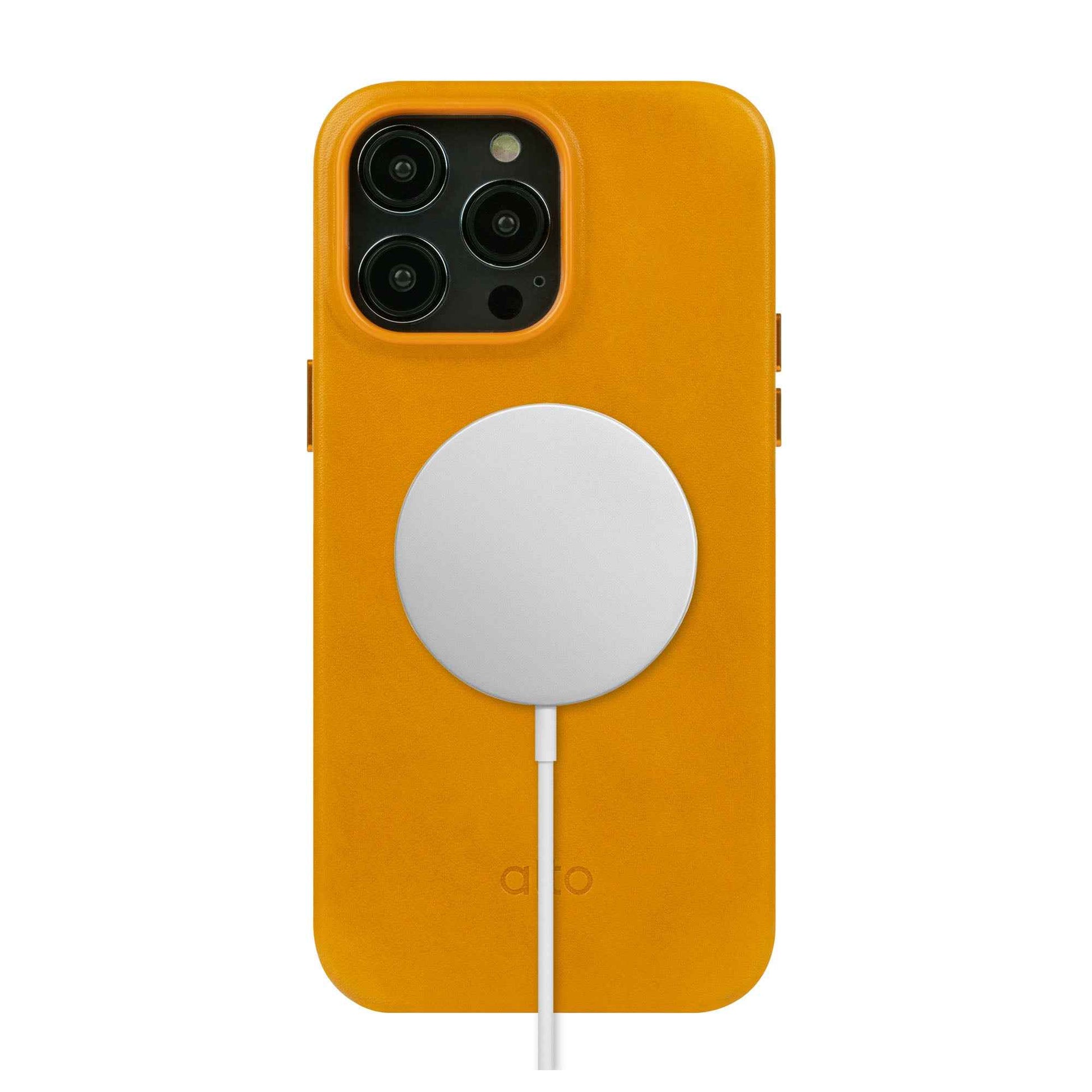 Alto Clop for iPhone 14 Pro Max - Magsafe Compatible - Italian Full Grain Aniline Leather - Caramel Brown (Barcode: 728028514896 )